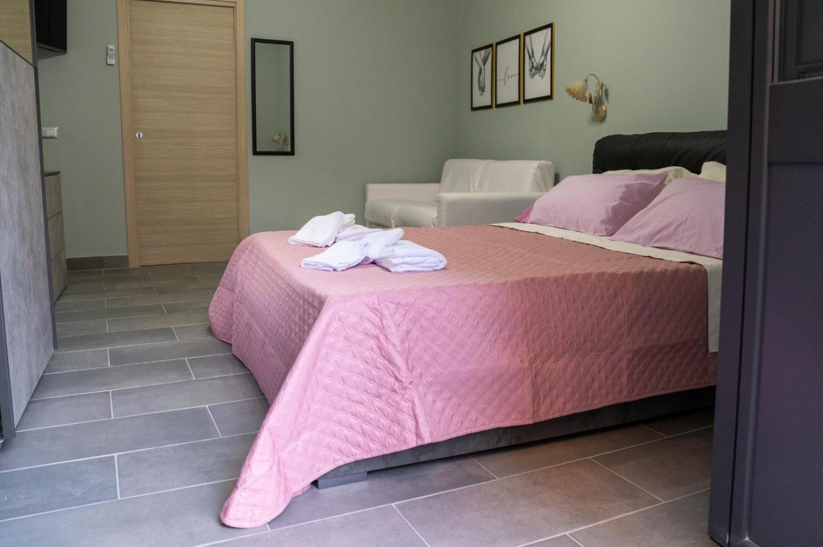 Queen'S Apartament Catania Exterior photo