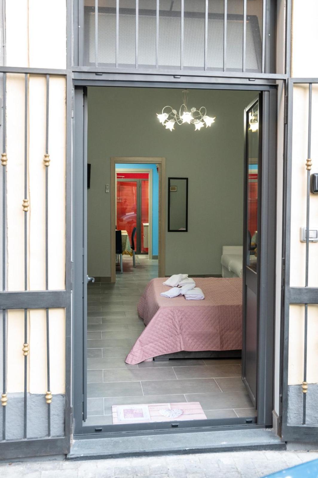 Queen'S Apartament Catania Exterior photo